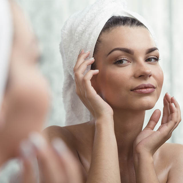 Massage du visage (iStock)