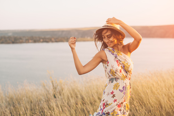 Comment protéger ses cheveux en été (Istock)